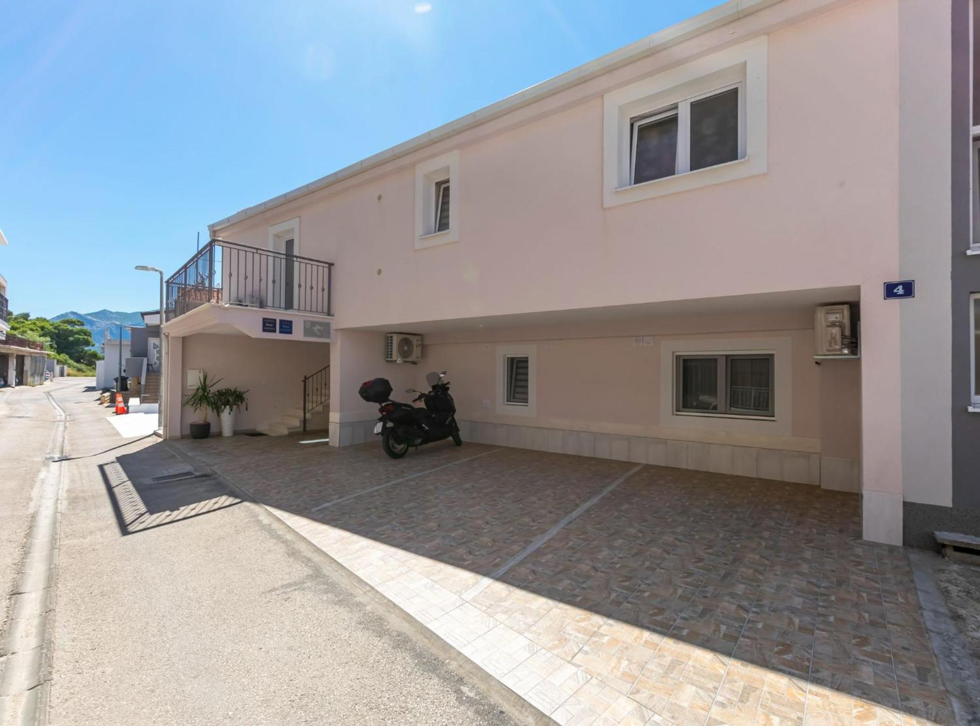 Apartments Hope Dugi Rat Exterior foto